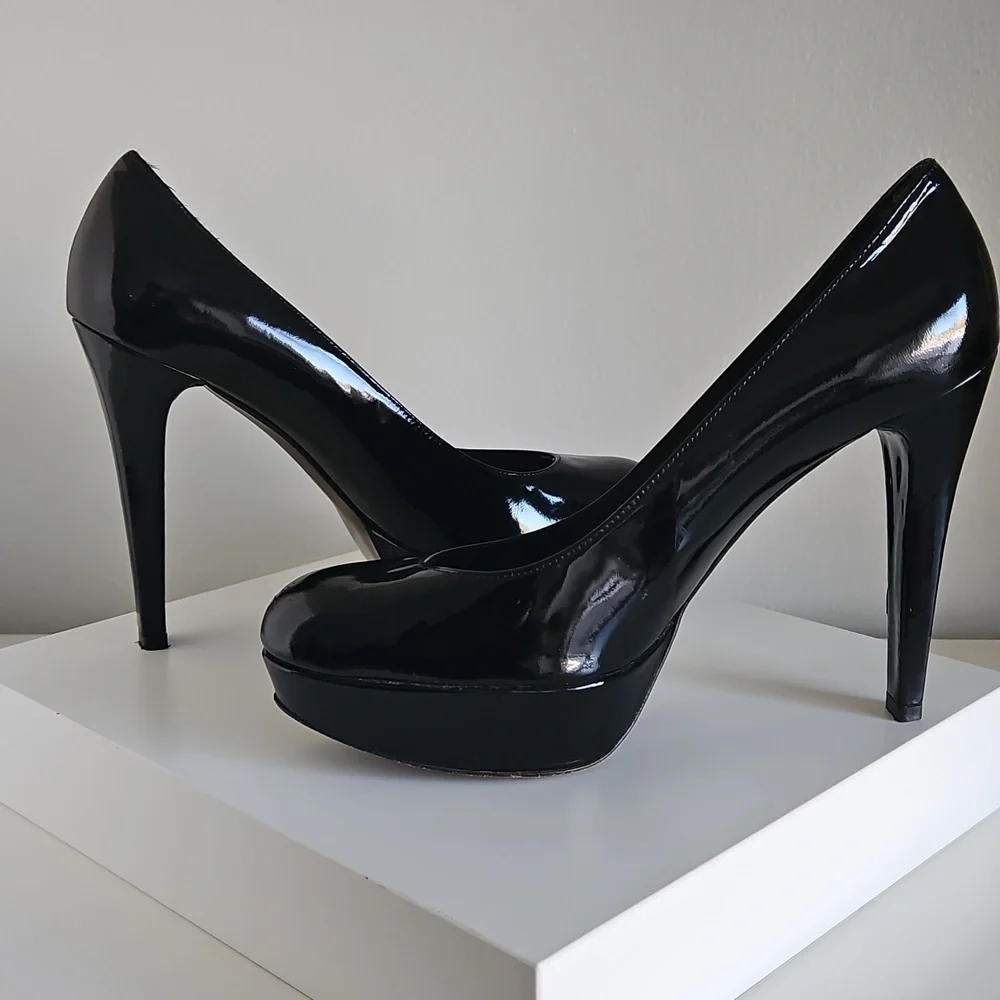 STUART WEITZMAN Elegant Black Women's Patent Leather Heels Size US 9 - Picture 7 of 9